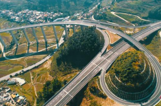 建水至個舊段高速公路正式通車，電動葫蘆破解吊運難題